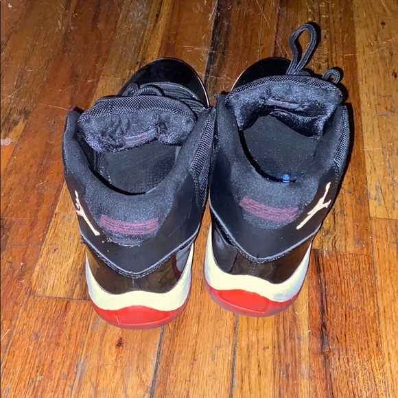 Used - Picture 3 of 3